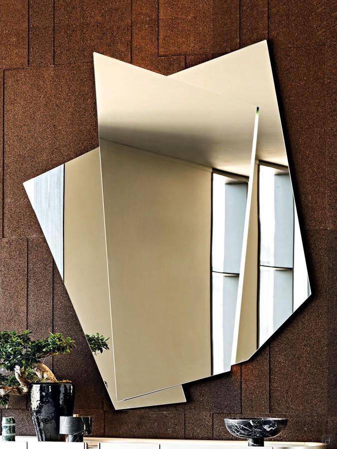 Frameless wall mirror Risiko by Cattelan in the 184 cm high version