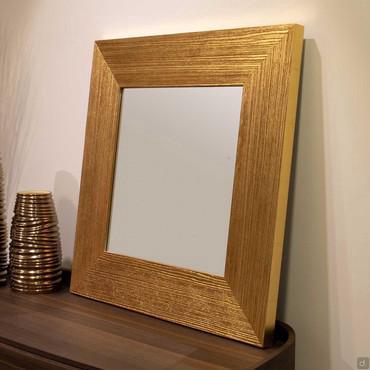 Square mirror Iole offered in different hollowed larch finishes