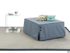 Pouf convertible into a single bed