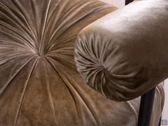 Detail of the Mignon designer pleated pouf