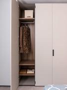 Driver Wide outlet wardrobe hinged column equipped with additional shelves and hanging tube