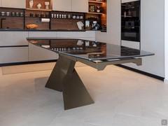 180 x 100 cm dining table, extendable to 225 or 270 cm, with glossy ceramic glass top.