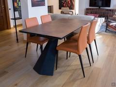 Modern extendable table with matte ceramic glass top Ossido Bruno