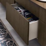 Drawers and big drawers with full-extension runners