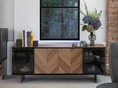 Credenza in legno con vani vetrina laterali Aira Wood