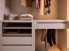 Wooden or glass-fronted drawers with pull-out trouser rack, accessories configurable in the internal equipment tab Pacific