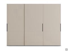 Layout Wide cabinet with contrasting side handle, in Moka Shine finish