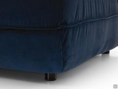 Detail of the low feet supporting the modular elements of the Monterey sofa