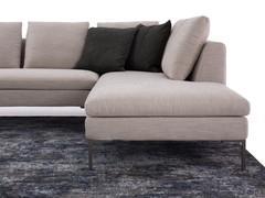 Details of the harmonious proportions of the Antigua sofa