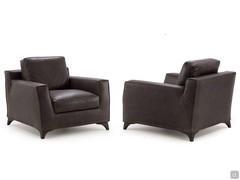 Ideal armchair for a centre position in conversation lounges