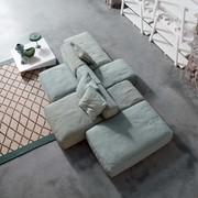 Peanut B sectional sofa with modern design