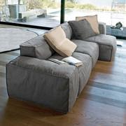 Lateral view of Peanut B modern sofa