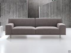 Aliseo comfortable sofa with wide, low armrests, three-seater version with two seat cushions