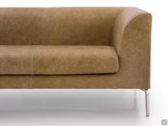 Front view of sofa cm 203 upholstered in Retrò 300 leather