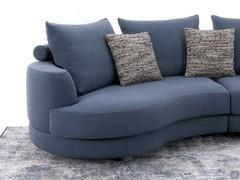 Proportions of Messico sofa with shaped seats and curved backrest