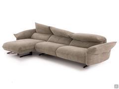 Each backrest of Exeter sofa can be adjusted singularly in several positions for the utmost comfort