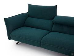 Detail of the sofa Exeter with adjustable armrests and backrests