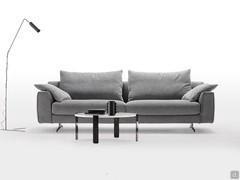 Modern, modular sofa with high feet Arren, in the linear version with 3 seats and a width of 254 cm