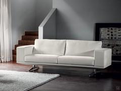 Linear sofa Burton configured with fixed back and high designer feet