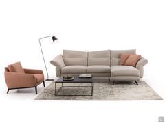 Carnaby sofa upholstered in Makkiano beige fabric