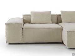 Detail of the proportions of Square sofa with single structure and armrest 40 cm wide