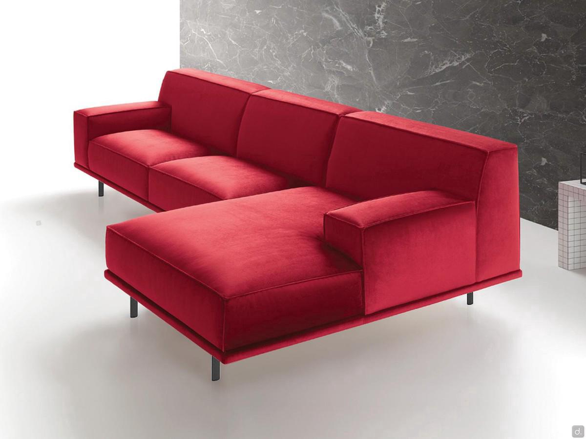 Aliseo comfortable sofa with wide, low armrests, metal feet in two finishes