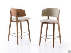 Darcey walnut kitchen stool with backrest, upholstered in Barren fabric