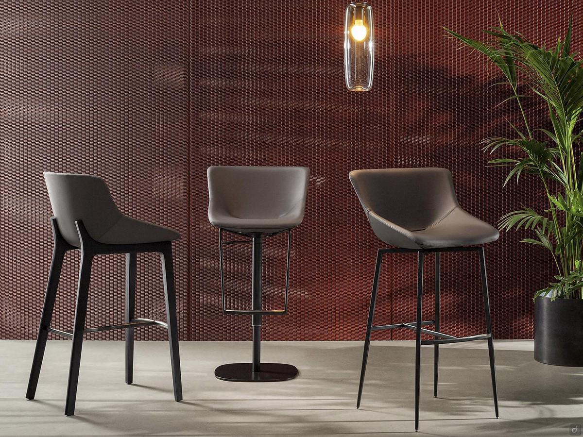 Stool Artika Too by Bonaldo in models with wooden legs, swivel with gas lift and with metal legs