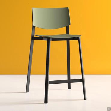 Omnia Polypropylene Kitchen Stool