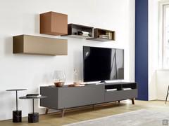 Low TV cabinet in California wood combined with wall units and suspended open elements from the collection of the same name, matte lacquered, metallic or wood essence