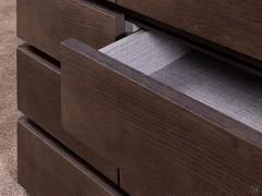 Bottom drawers with melamine or metal lacquer interior