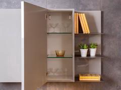 Both wall-unit elements of the Plan 39 wall system are equipped with three metal shelves and two internal shelves in transparent glass