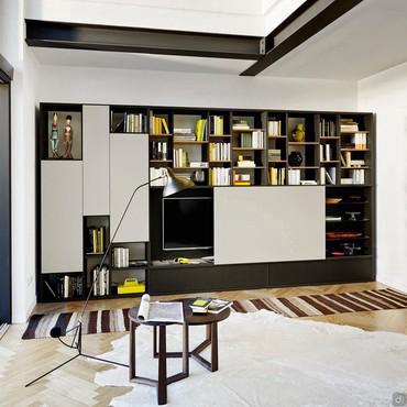 Way 13 wall unit with bookshelf and TV