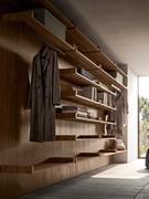 By combining several back panels with optional shelves, it is also possible to create bookcases or walk-in wardrobes