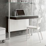 Bureau moderne Kosmos parfait pour votre home-office de goût industriel