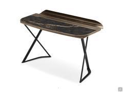 Bureau Cocoon de Cattelan avec insert en pierre Keramik Portoro mat, bordures en métal vernis brushed bronze et pieds en métal gaufré noir