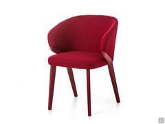 Chaise Matilde en tissu fuchsia avec pieds laqués RAL de la même couleur