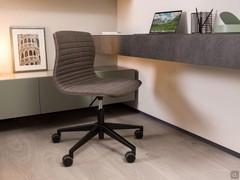 Chaise de bureau Mark avec dossier bas, sans accoudoirs