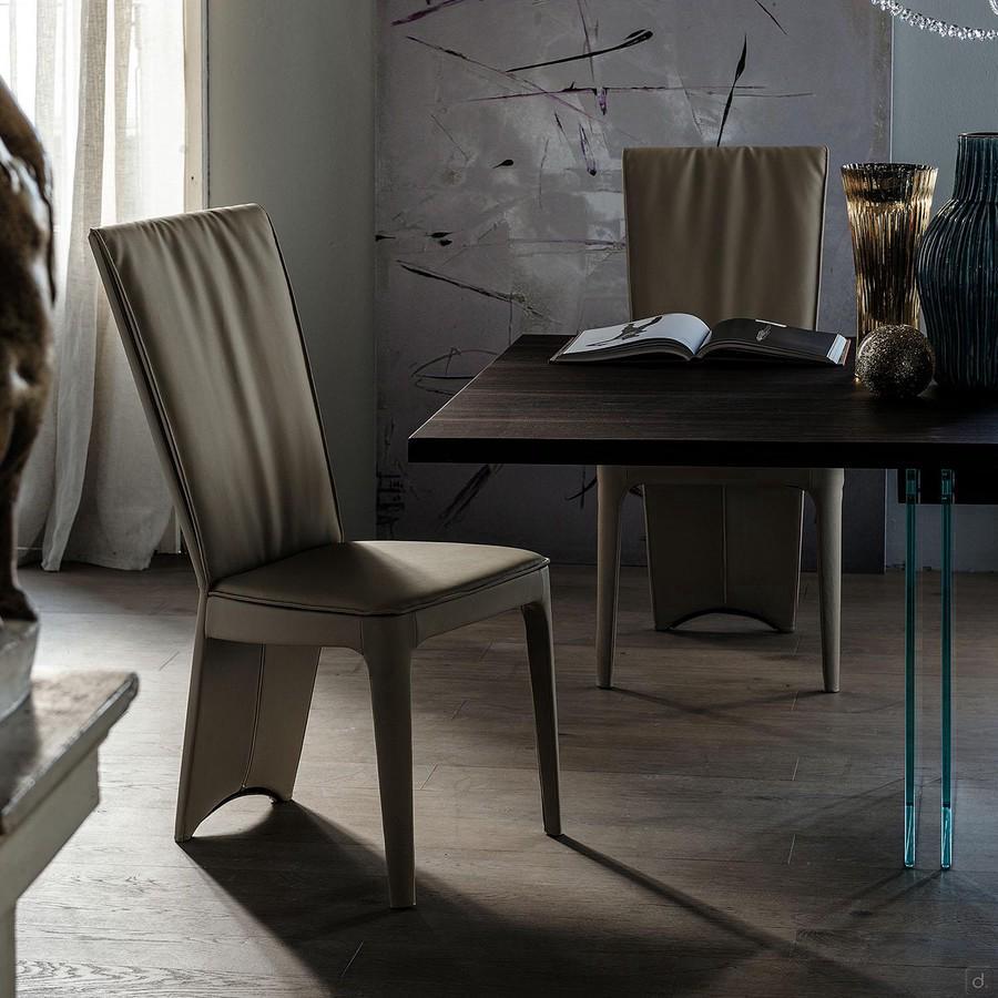 Chaise en cuir design avec dossier, Aurelia de Cattelan 