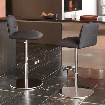 Tabouret de bar pivotant design et confortable Blossom