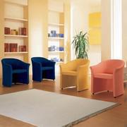 salle d'attente coloré avec fauteuil Free 