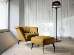 Lovy Fauteuil de Bonaldo (alternative à la version bergère classique à haut dossier) avec pouf assorti