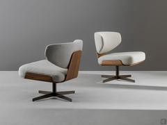 Fauteuil de salon pivotant de style nordique Olos par Bonaldo avec structure en noyer canaletto