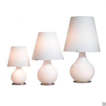 Lampe à poser en verre opaline Eternity - trois dimensions disponibles