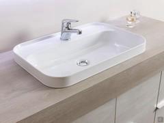 Détail du lavabo encastré Nice 60 cm avec plan de travail en céramique