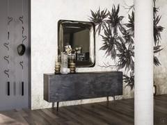 Miroir design avec cadre réfléchissant Glenn idéal combiné avecun buffet de style moderne