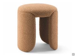 Petit tabouret en bouclette Flower entièrement rembourré - le tissu bouclé met en valeur ses formes douces et arrondies