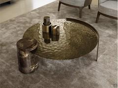 Table basse verre et marbre avec plateau rond design Piece avec plateau en verre martelé finition Bronze 