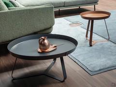 Frinfri Table basse ronde avec plateau extractible par Bonaldo, idéale pour le côté ou l'avant du canapé