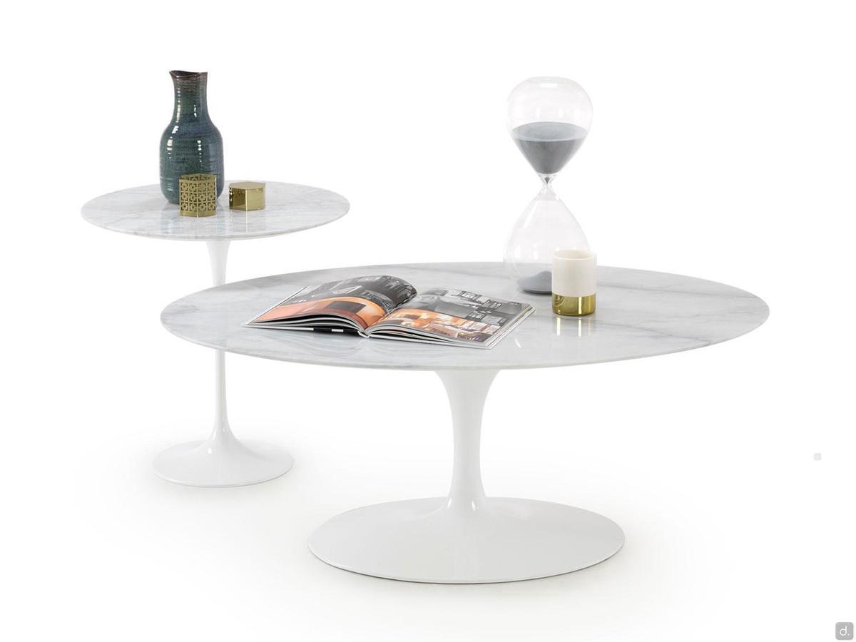 Tables basses design avec pied tulipe et plateau en marbre Saarinen